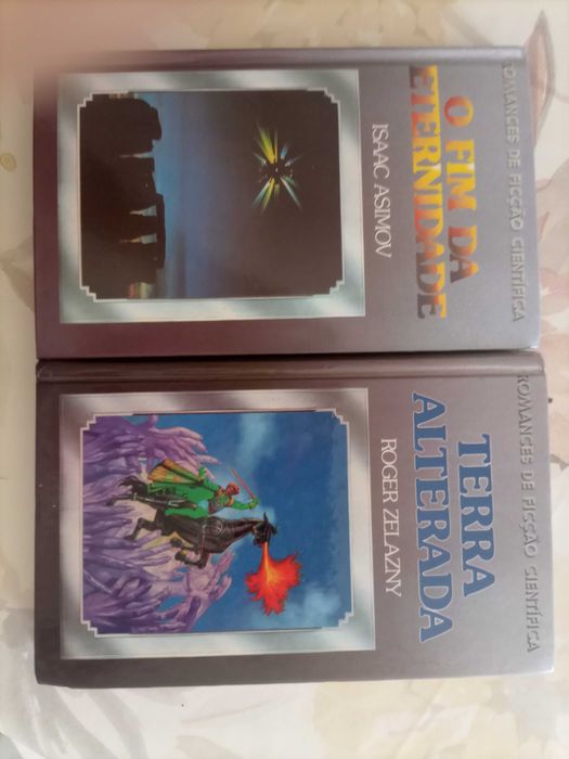 Livros de Ficção Científica do Círculo de Leitores