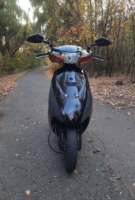 Скутер Сузукі летс 2 (Suzuki lets 2) бабочка