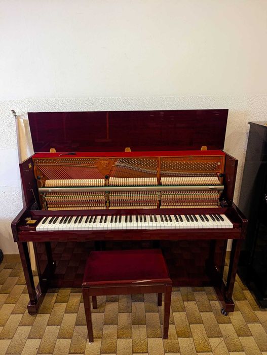 Piano Samick JS-112 - usado como novo