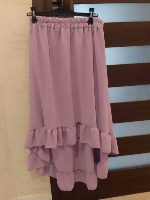 Nowa spódnica z falbanką
