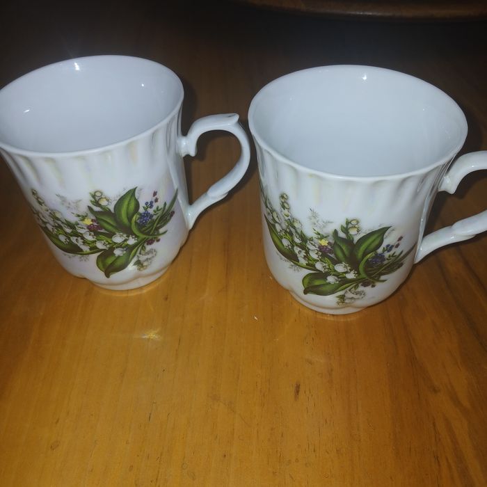 Sprzedam Kubki 2szt.poj.300ml