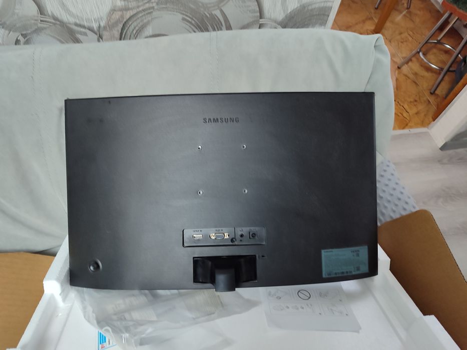 Монинот Samsung 24