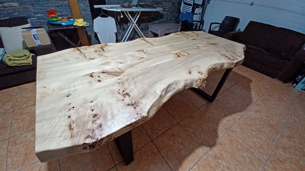 Mesa madeira maciça e ferro