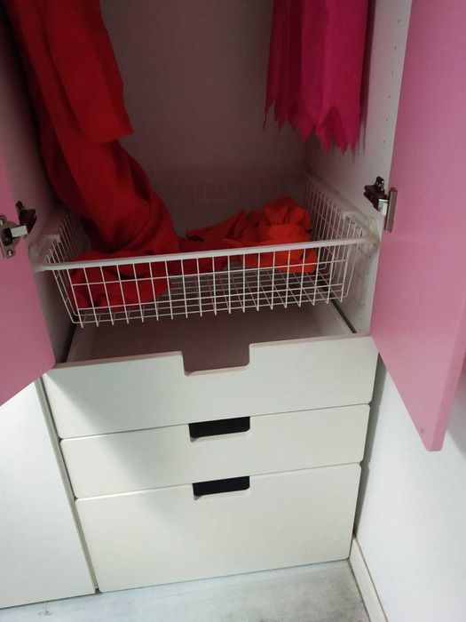 Roupeiro infantil/jovem branco e rosa – bom estado