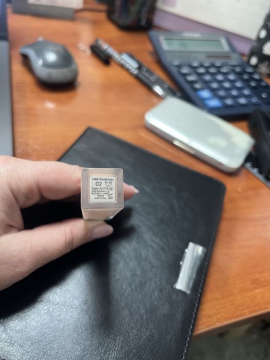 Консилер Eisenberg