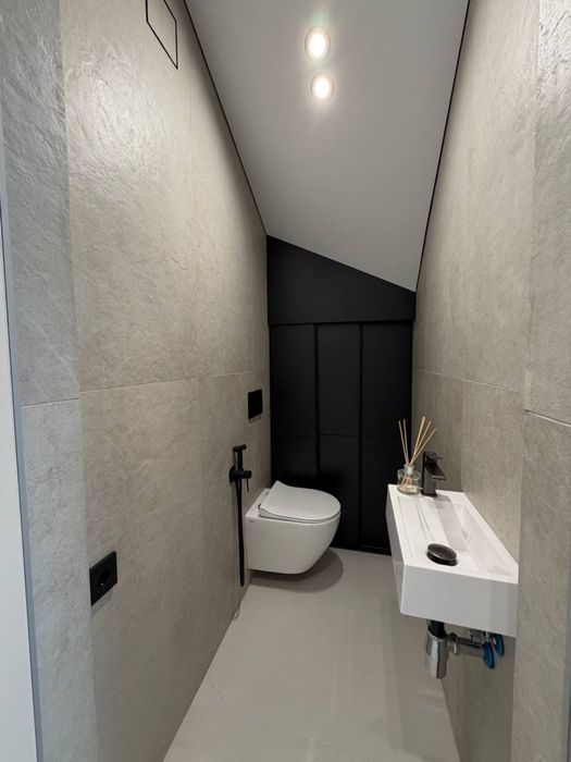 Котедж з ремонтом у КМ JAGUAR, Щасливе