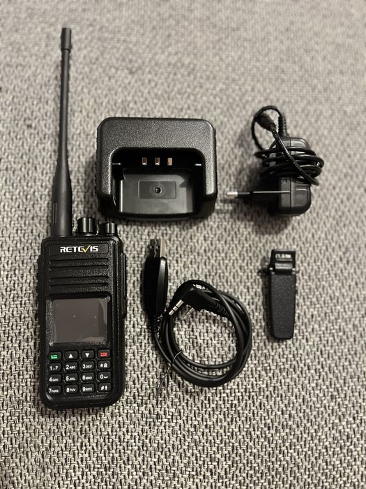 Retevis RT3S – cyfrowy radiotelefon DMR – komplet + kabel USB