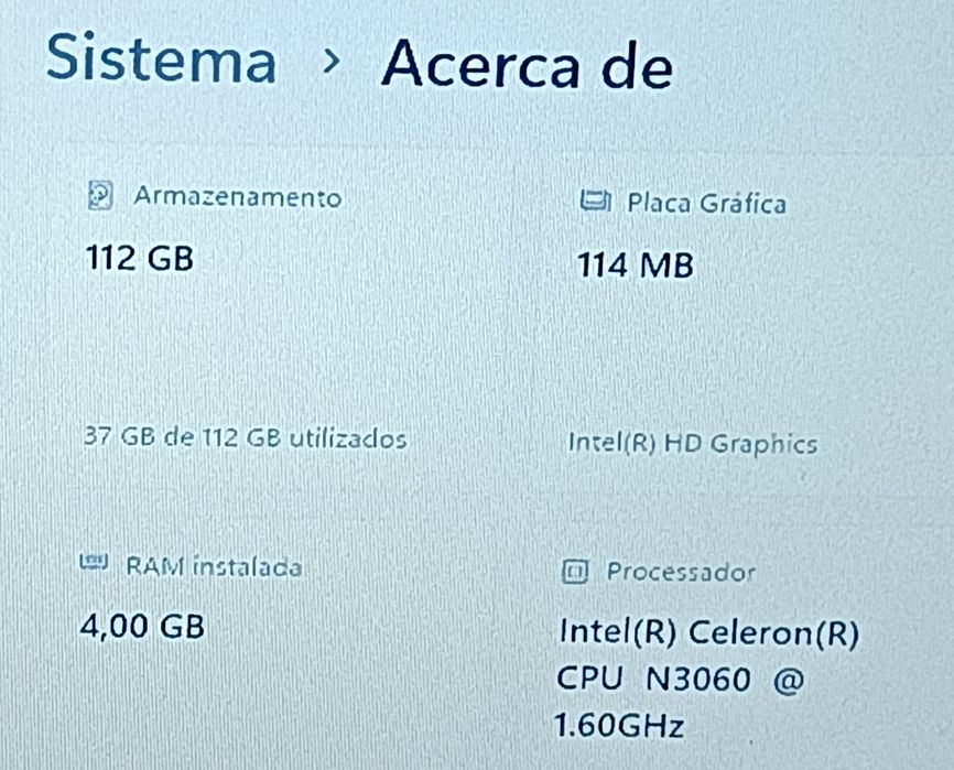 Portátil  Lenovo YOGA com ecrã tátil