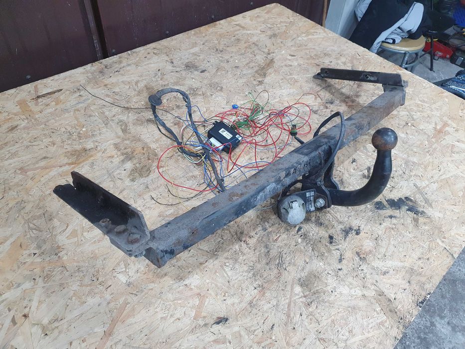 Hak do przyczepki Nissan Micra k12 04r 3 drzwi moduł wiązka