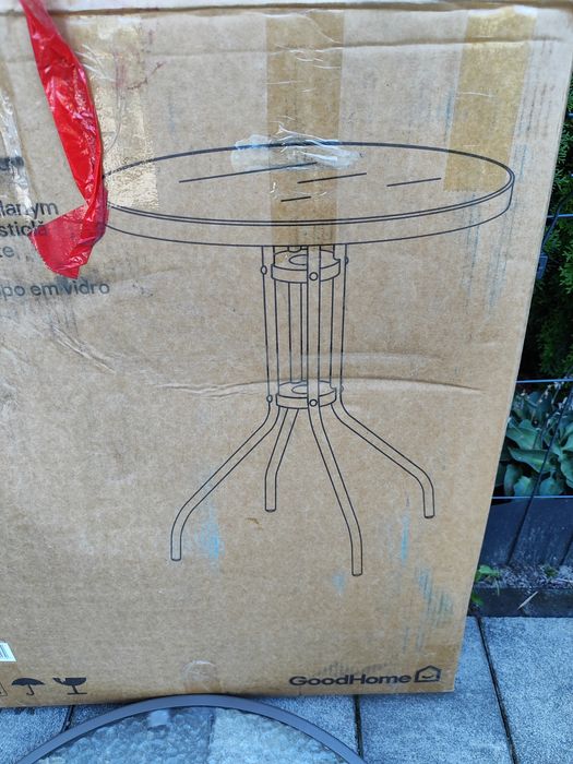 Nowy stół tarasowy Goodhome