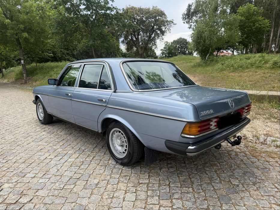 Mercedes Benz D300