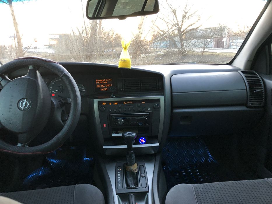 Opel omega b 2000 2.2 газ/бензин автомат