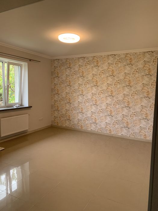 Здам окремий невеликий будинок у р-ні ботанічного саду зі всіма зручн.