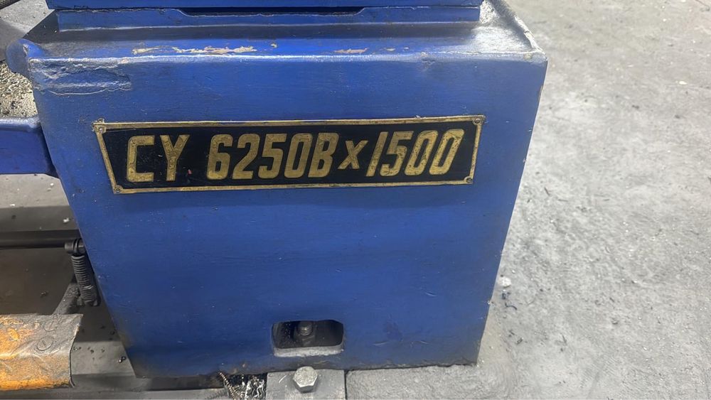 Torno Mecânico C6250B × 1500 – Totalmente Retificado com Visualizador Digital