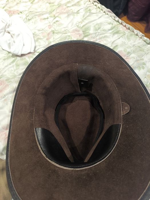 Chapéu de cowboy em pele S