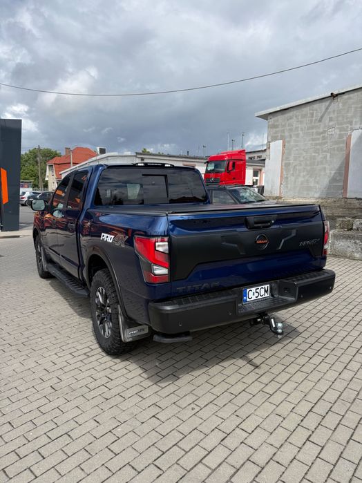 Nissan Titan