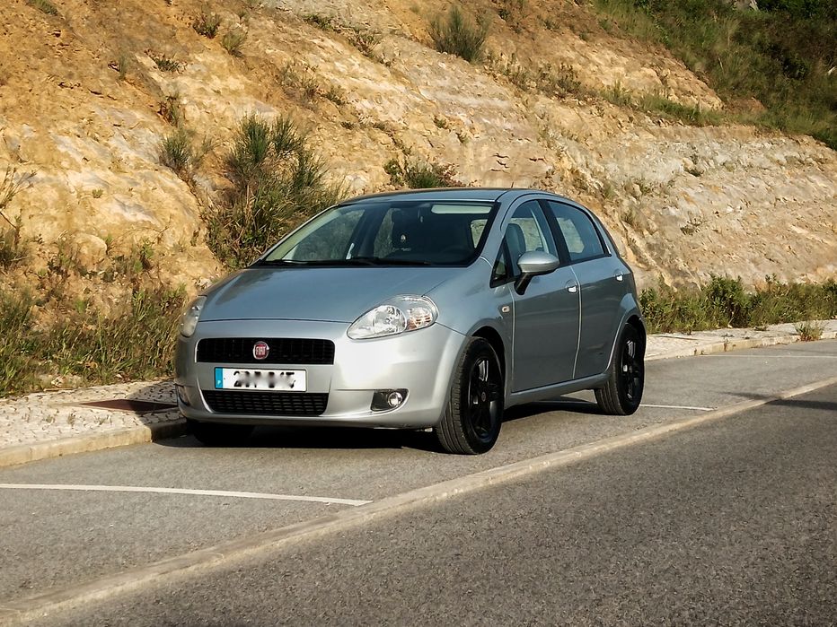 Fiat Grande Punto 1.3 MultiJet - Diesel - 5 Lugares - 5 Portas