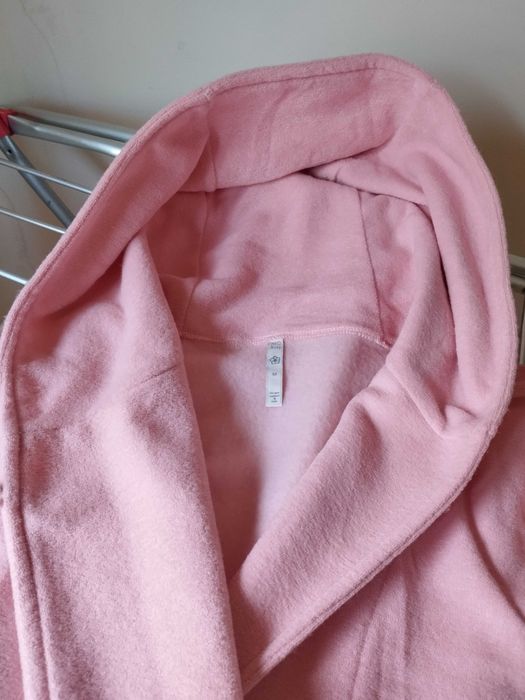 Robe Rosa com capuz