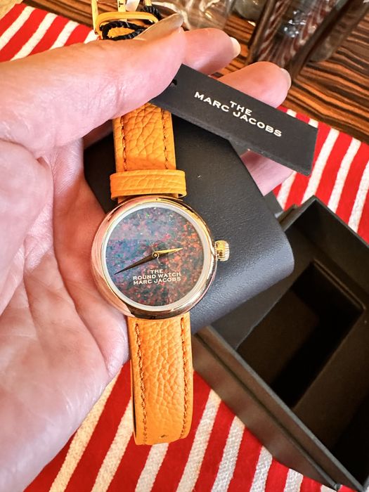 Marc Jacobs The Round Watch - New