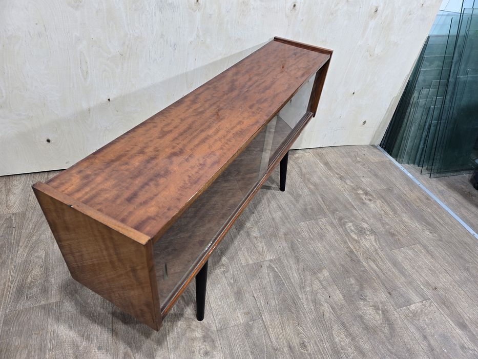 Komoda prl transport