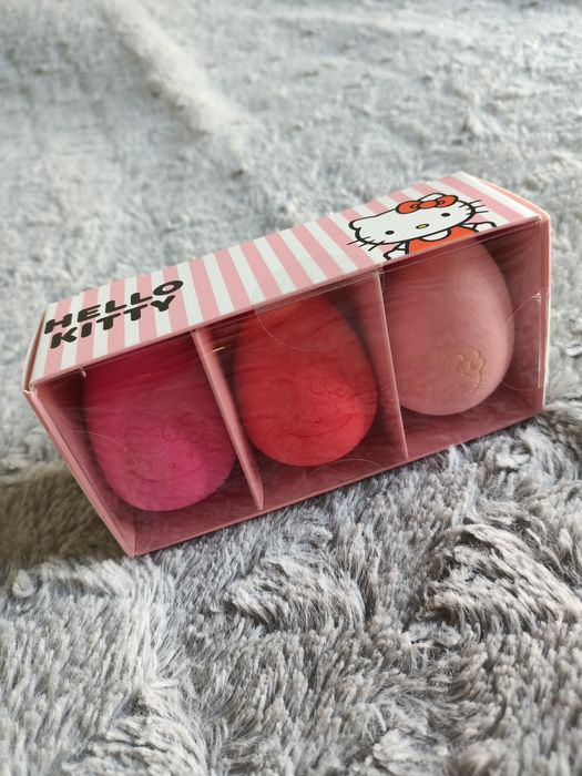 Gąbki do makijażu twarzy hello kitty 3 sztuki