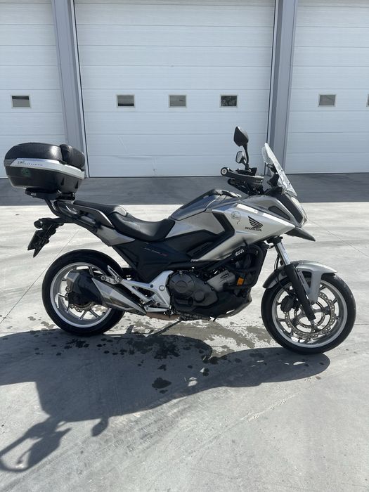 Honda NC 750X – 2017 – Excelente Estado