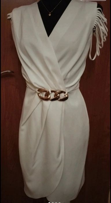 Nowa biała śmietankowa sukienka Bella Donna 40 L elegancka