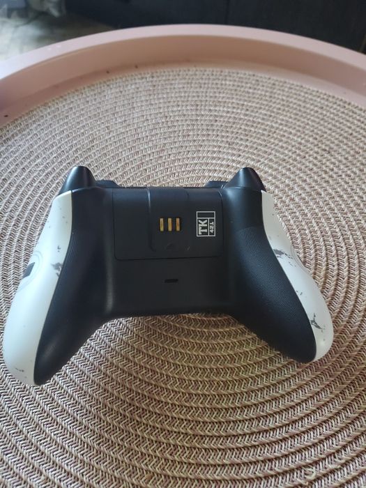 Беспроводной контроллер Xbox Razer Limited Edition Stormtrooper и подс