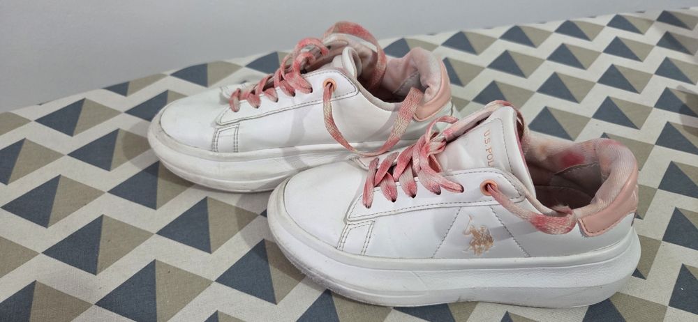 Buty dla dziewczynki