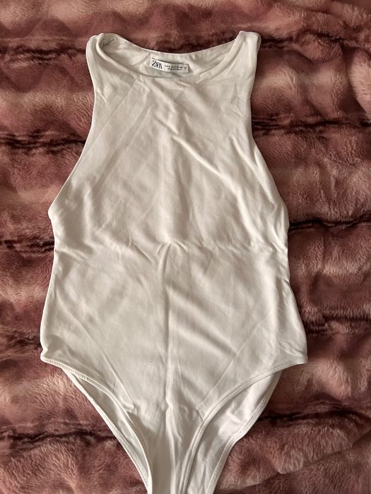 białe body zara