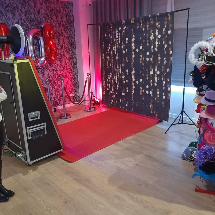 Fotolustro, Magiczne Ujęcie magiczna fotobudka na imprezę