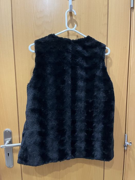 Casaco (Colete) de pelo preto