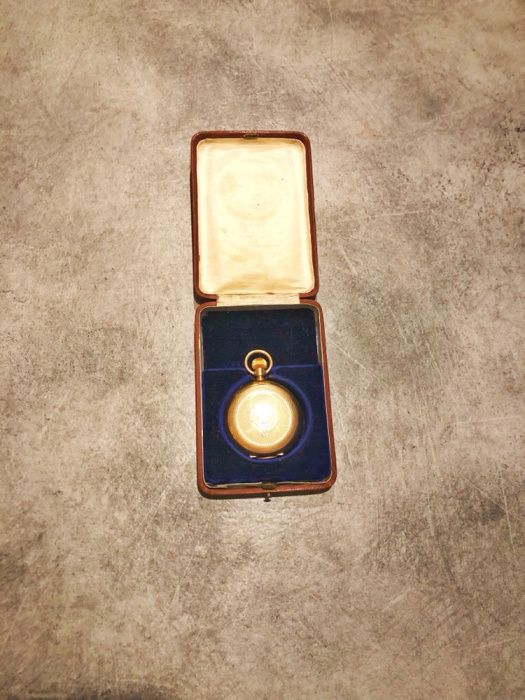 Золотые карманные часы Waltham watch American