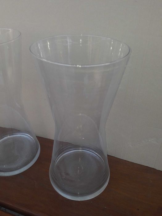 Duże wazony szklane