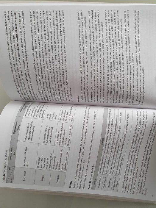 Livro "Resumos: Biologia e Geologia 10 ano"