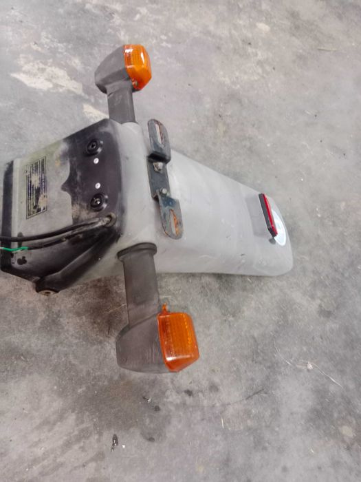 kawasaki gpz500 gpz 500 kierunkowskazy tył tylne błotnik nadkole