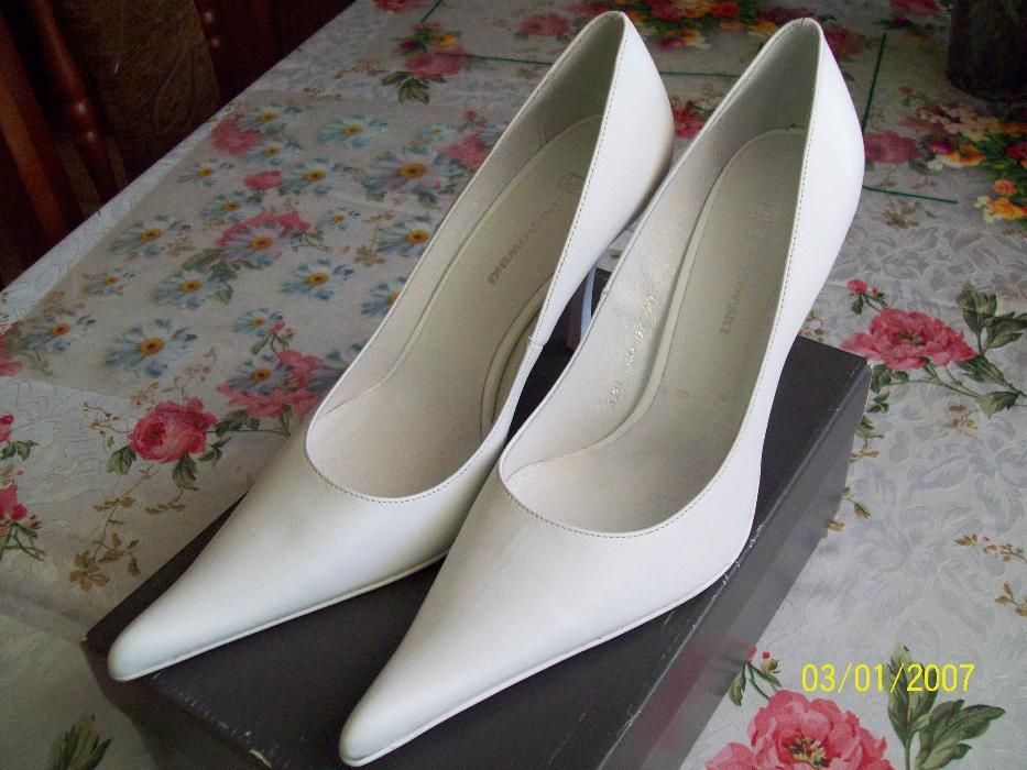 (3) Buty skórzane szpilki Baldowski białe rozm. 40 dług wkładki 27 cm