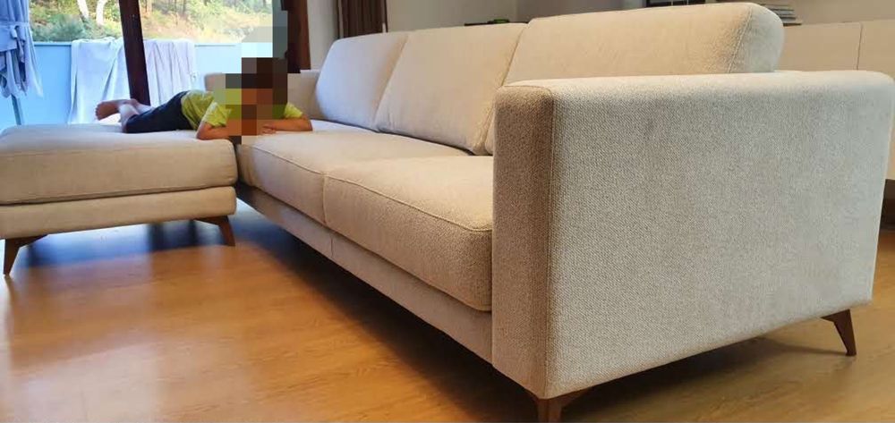 Sofá 3 metros  com chaise separada