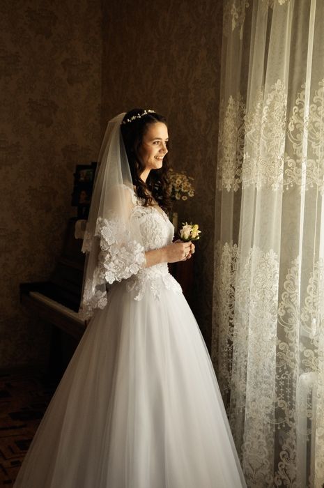 ВЕСІЛЬНА СУКНЯ дуже ніжна і красива