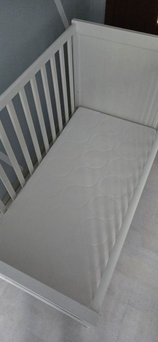 Łóżeczko Ikea + materac