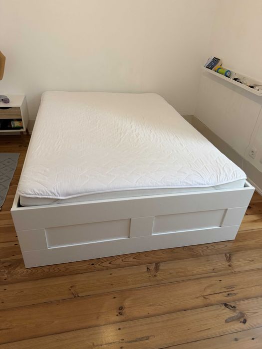 Cama de Casal IKEA Brimnes com Arrumação