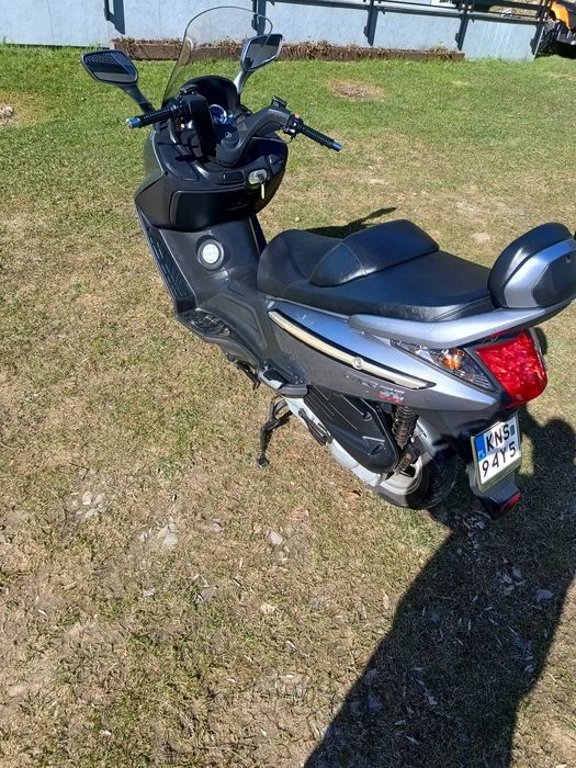 Skuter Sym 125cm3 super stan .