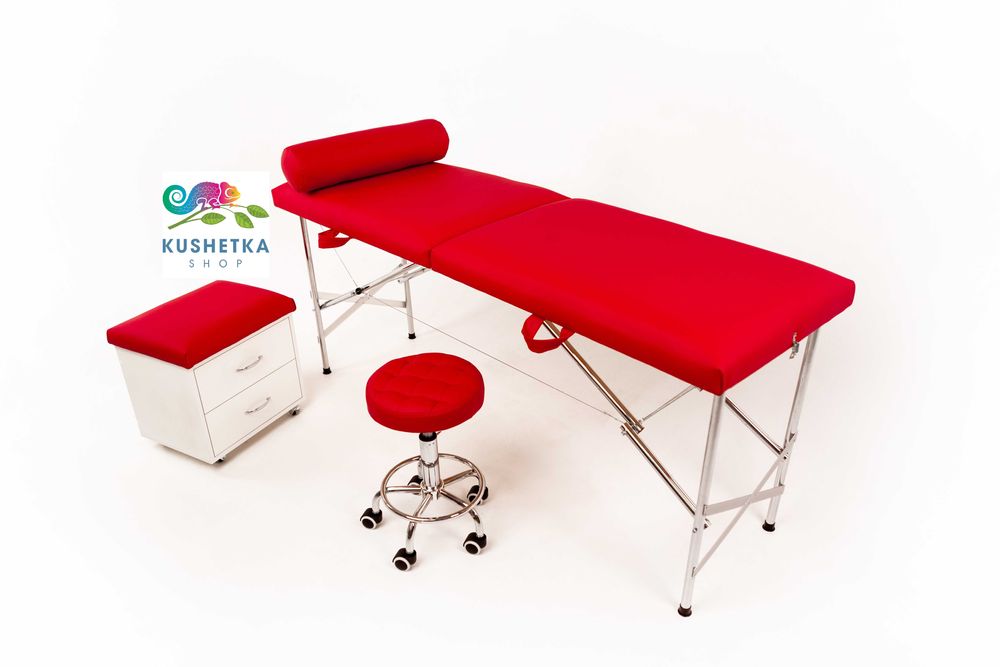 Виробник продає переносні кушетки з отвором – авто відкривання