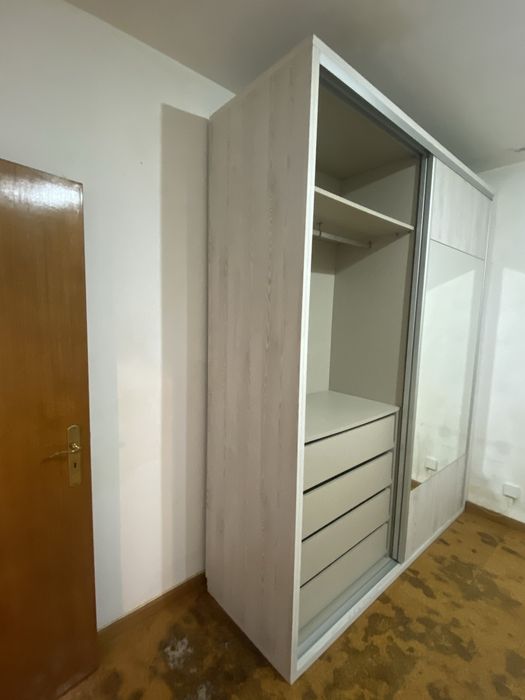 Guarda Roupa 2 Portas em Vidro