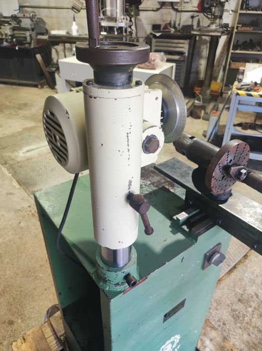 Máquina de afiar metal duro