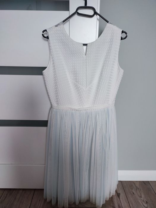 Sukienka na komunię, wesele, chrzest