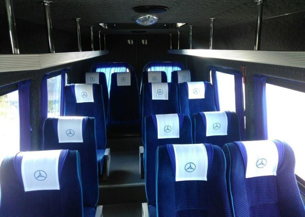 Mercedes Benz 319 Extra Long 2011
