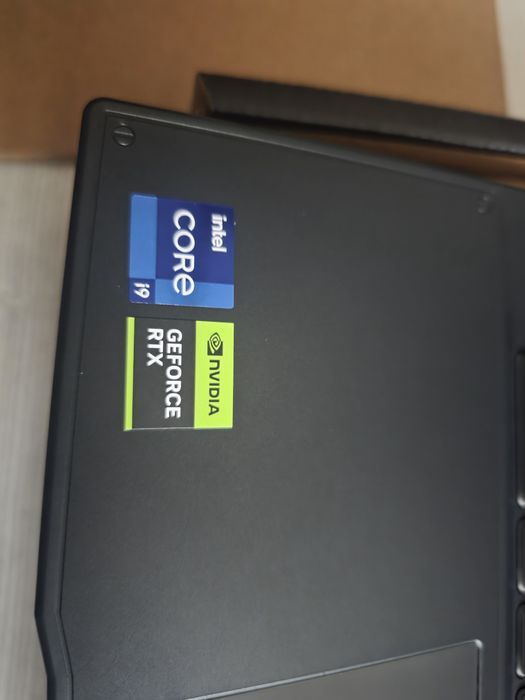 Nowy gamingowy laptop MSI Katana 17 I9 32gb Rtx 5070 cena sklepowa 9800zł