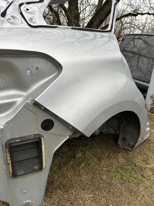 Ćwiartka błotnik prawy tył Citroen DS5 EZRC