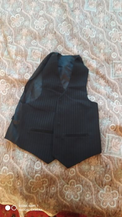 Продам костюм тройка